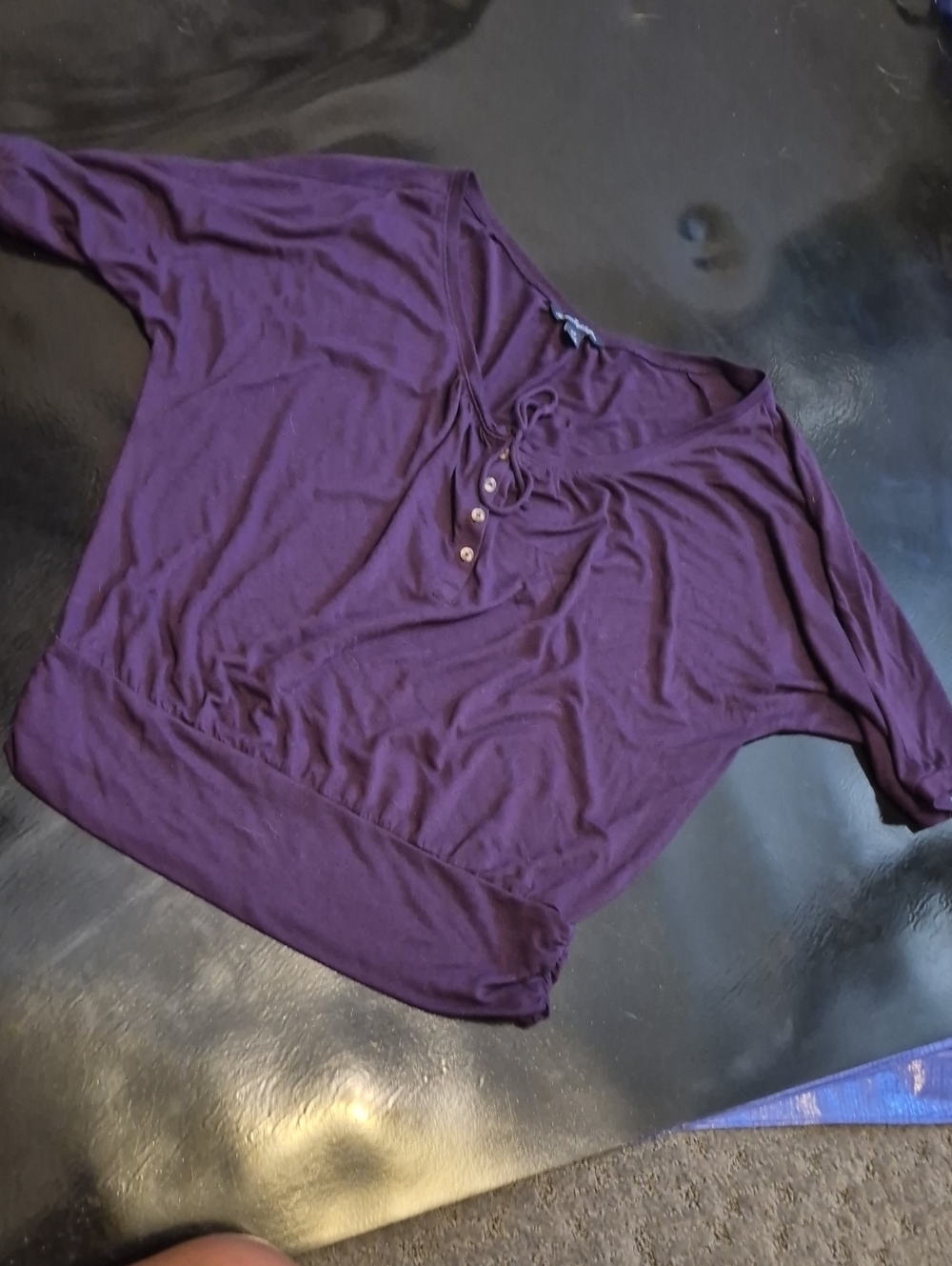 American Eagle Outfitters Plum Short Sleeve Henley Top
